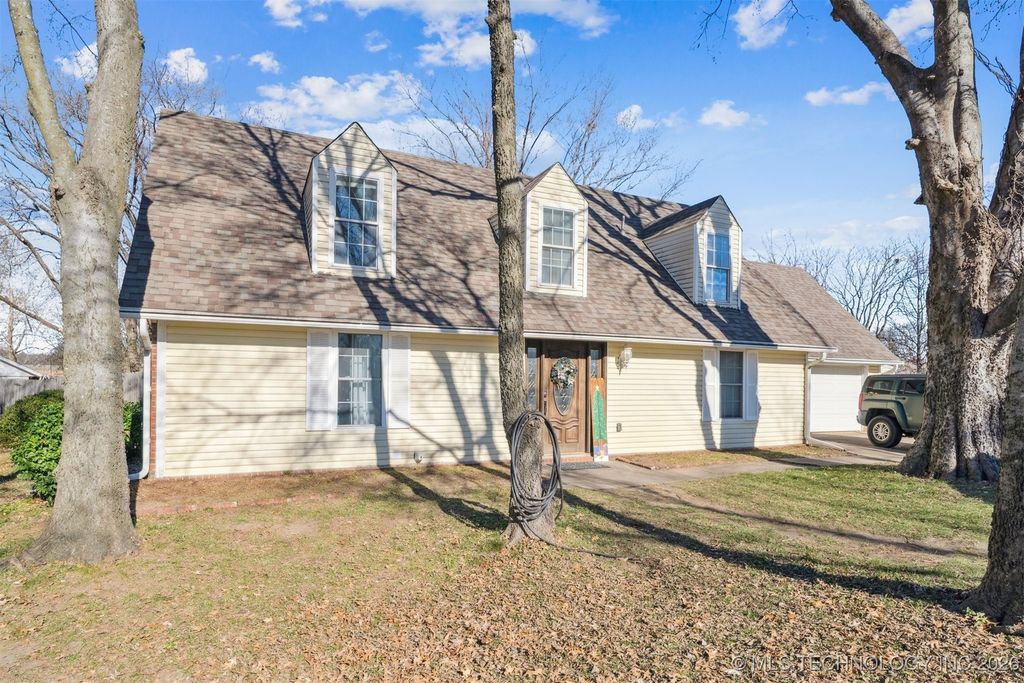 2412 S Maywood Drive, Claremore, OK 74017