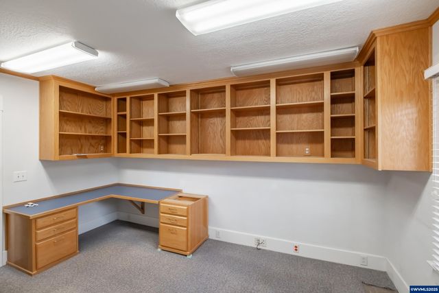 317 9th Av SW, Albany, OR 97321