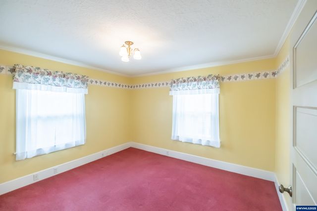 317 9th Av SW, Albany, OR 97321