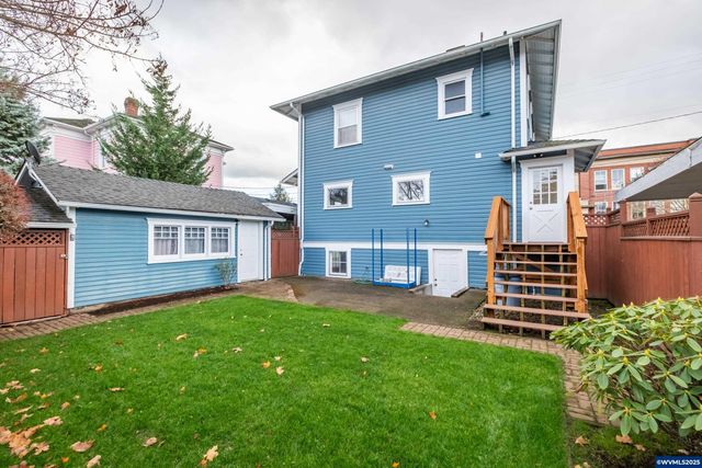 317 9th Av SW, Albany, OR 97321