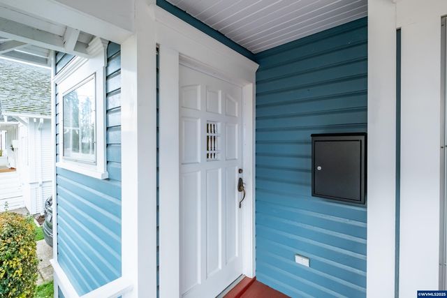 317 9th Av SW, Albany, OR 97321