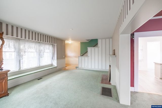 317 9th Av SW, Albany, OR 97321