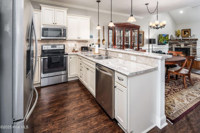 1616 Cambria Drive B, Greenville, NC 27834