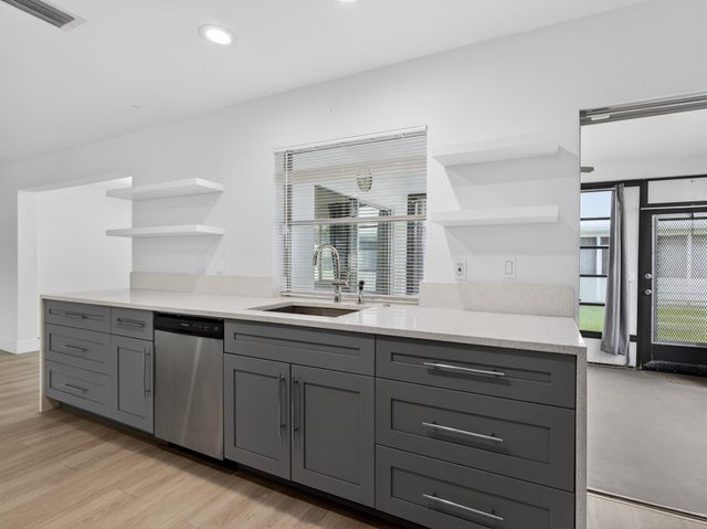 2003 SW 17th Street, Boynton Beach, FL 33426