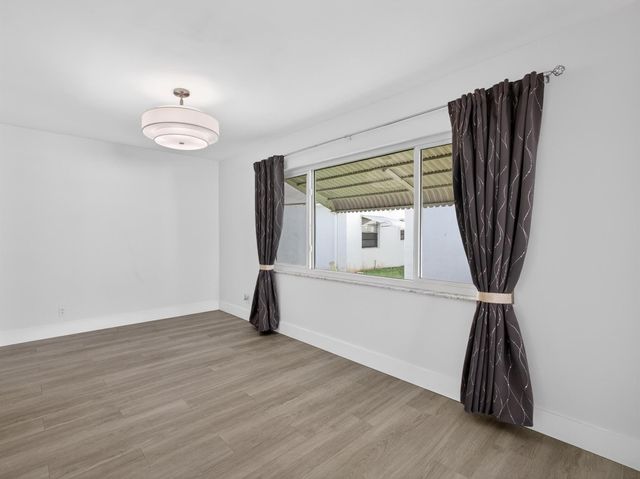 2003 SW 17th Street, Boynton Beach, FL 33426