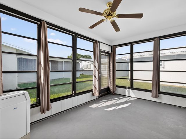 2003 SW 17th Street, Boynton Beach, FL 33426