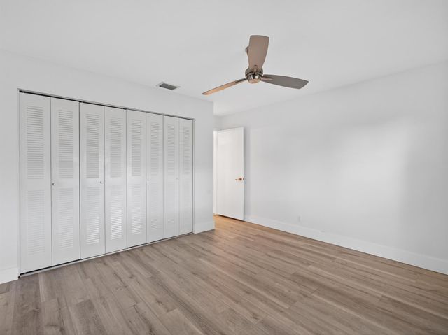 2003 SW 17th Street, Boynton Beach, FL 33426