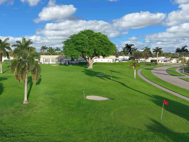 2003 SW 17th Street, Boynton Beach, FL 33426