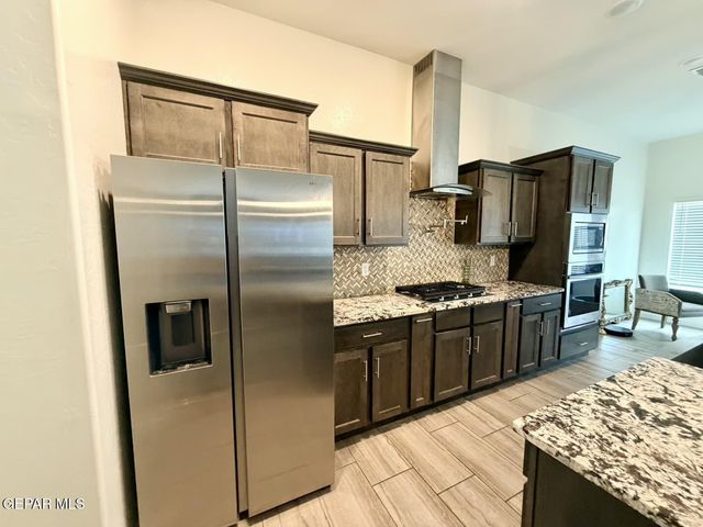 2233 Mike Price Drive, El Paso, TX 79938