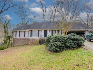 4736 Bridgewater Drive, Lilburn, GA 30047