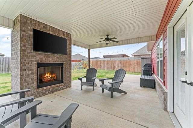 980 Silver Maple Street, Centerton, AR 72719