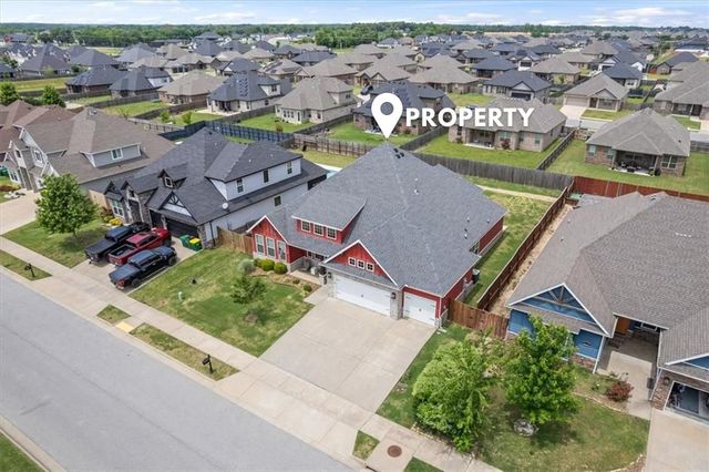 980 Silver Maple Street, Centerton, AR 72719