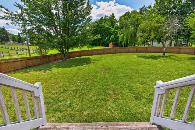 137 Deer Crossing, Nicholasville, KY 40356