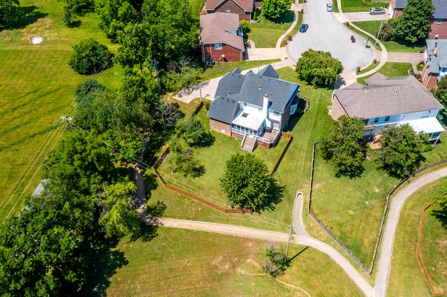 137 Deer Crossing, Nicholasville, KY 40356