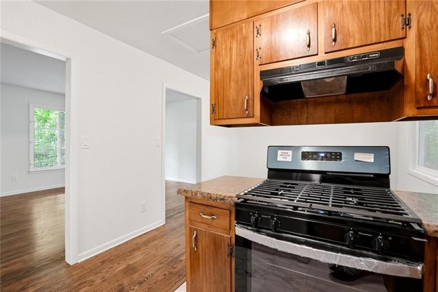 799 Kings Grant Drive NW, Atlanta, GA 30318
