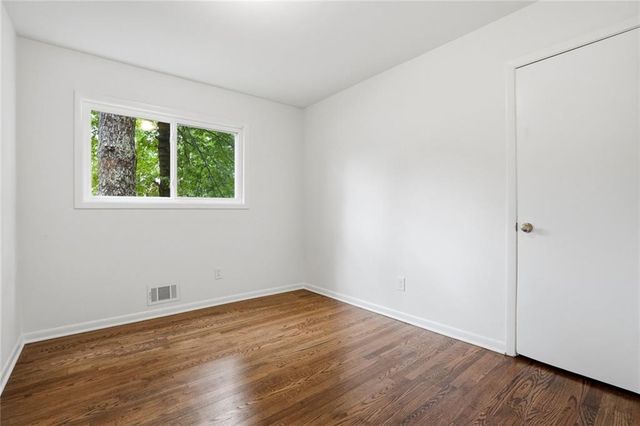 799 Kings Grant Drive NW, Atlanta, GA 30318