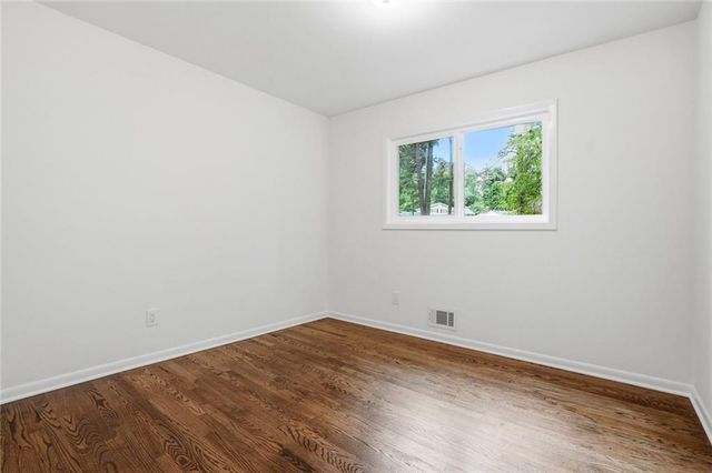 799 Kings Grant Drive NW, Atlanta, GA 30318