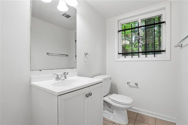 799 Kings Grant Drive NW, Atlanta, GA 30318