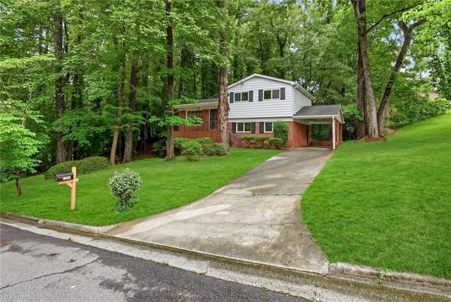 799 Kings Grant Drive NW, Atlanta, GA 30318