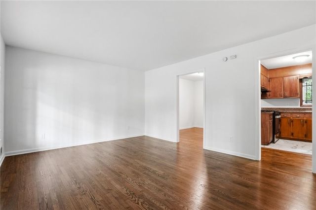 799 Kings Grant Drive NW, Atlanta, GA 30318