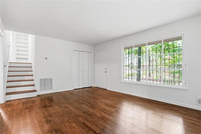 799 Kings Grant Drive NW, Atlanta, GA 30318