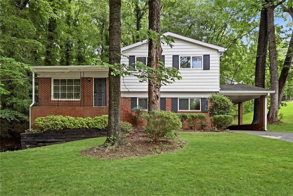 799 Kings Grant Drive NW, Atlanta, GA 30318