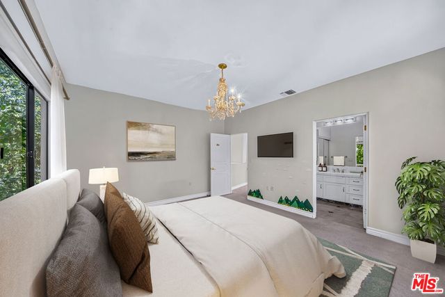 15656 Crownridge Place, Sherman Oaks, CA 91403