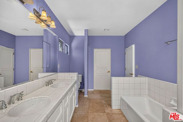 15656 Crownridge Place, Sherman Oaks, CA 91403