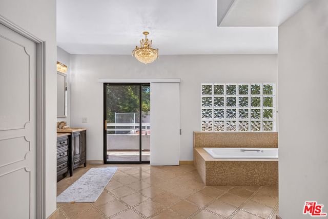 15656 Crownridge Place, Sherman Oaks, CA 91403