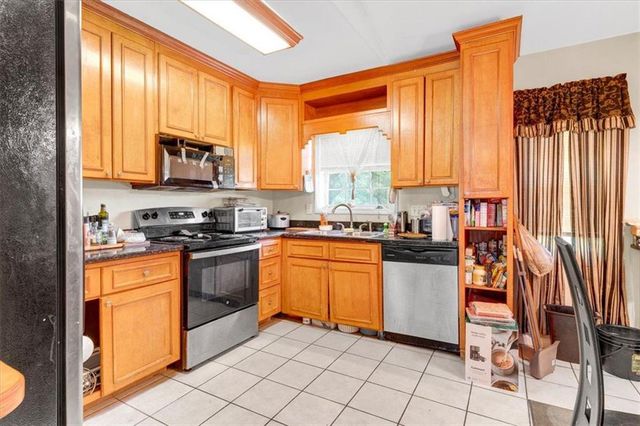 4184 Indian Forest, Stone Mountain, GA 30083