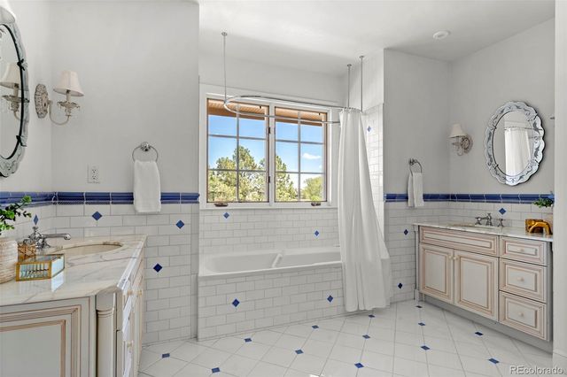 9402 Crystal Lane, Longmont, CO 80503