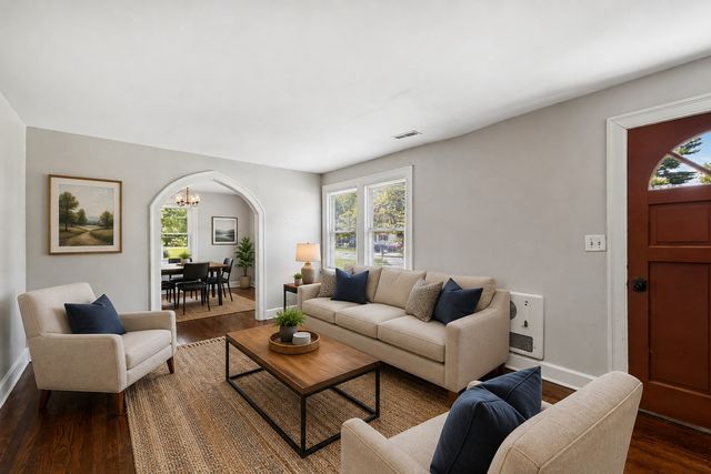 211 Rushwood Dr, Murfreesboro, TN 37130