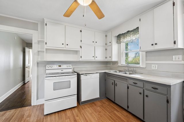 211 Rushwood Dr, Murfreesboro, TN 37130