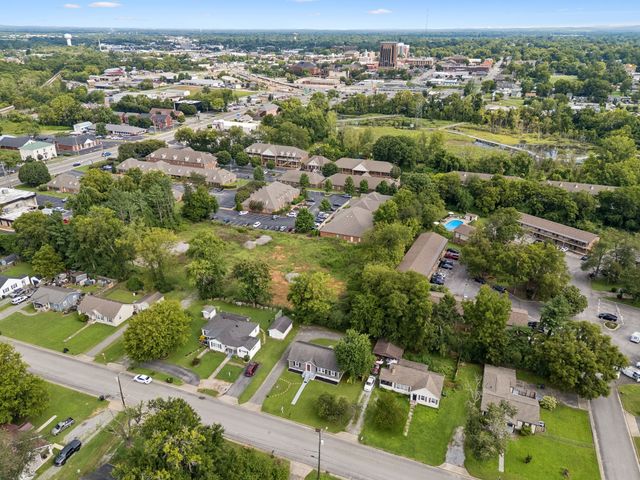 211 Rushwood Dr, Murfreesboro, TN 37130