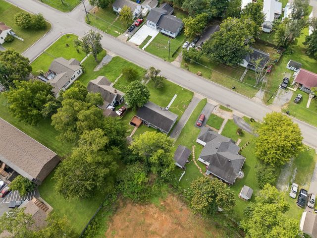 211 Rushwood Dr, Murfreesboro, TN 37130