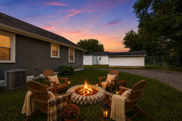 211 Rushwood Dr, Murfreesboro, TN 37130