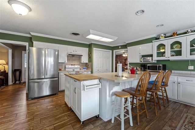 1411 Jefferson Drive, Lake Charles, LA 70605