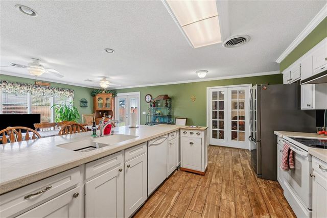 1411 Jefferson Drive, Lake Charles, LA 70605