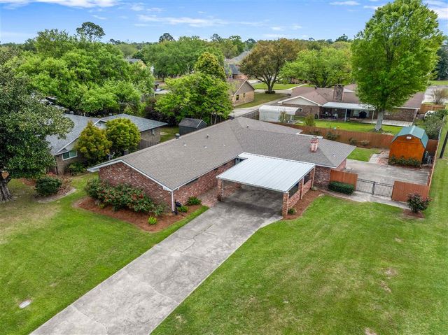 1411 Jefferson Drive, Lake Charles, LA 70605