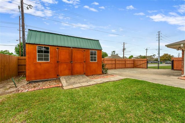 1411 Jefferson Drive, Lake Charles, LA 70605