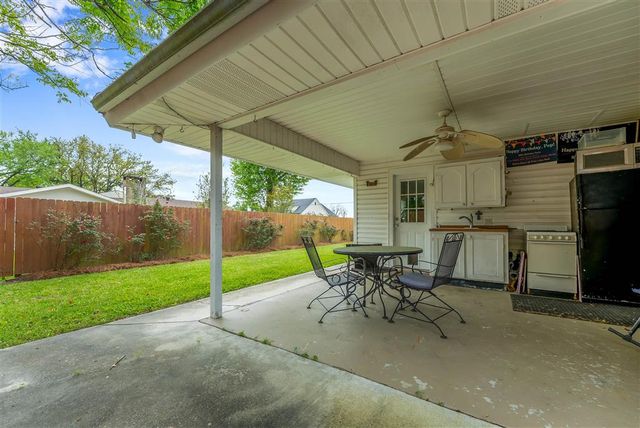 1411 Jefferson Drive, Lake Charles, LA 70605