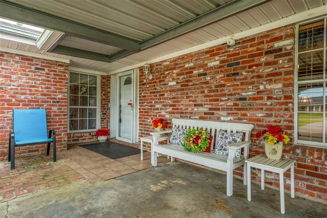 1411 Jefferson Drive, Lake Charles, LA 70605