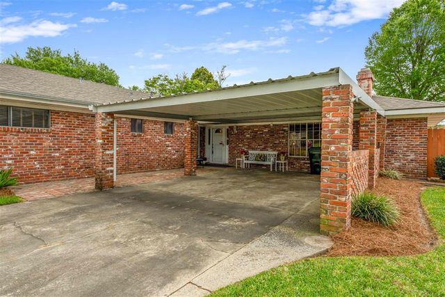 1411 Jefferson Drive, Lake Charles, LA 70605