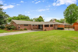 1411 Jefferson Drive, Lake Charles, LA 70605