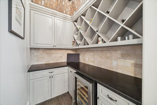 6424 Rutgers Avenue, Houston, TX 77005