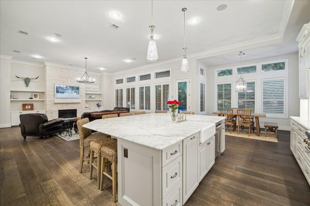 6424 Rutgers Avenue, Houston, TX 77005