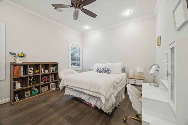 6424 Rutgers Avenue, Houston, TX 77005
