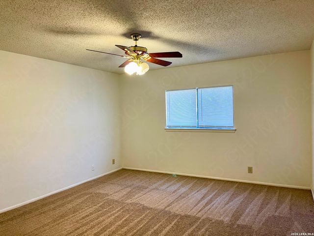 13215 LOST LAKE DR, San Antonio, TX 78249