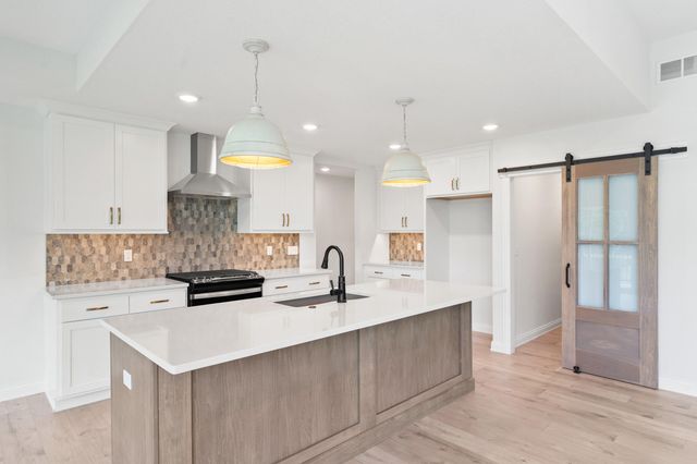 4415 VECCHI LN, Columbia, MO 65203