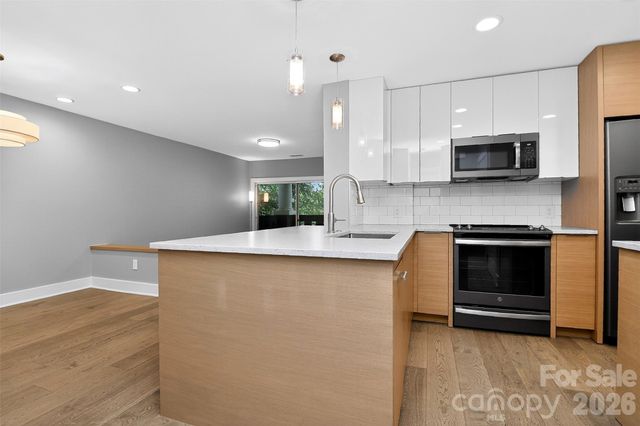 603 Queens Road B, Charlotte, NC 28207